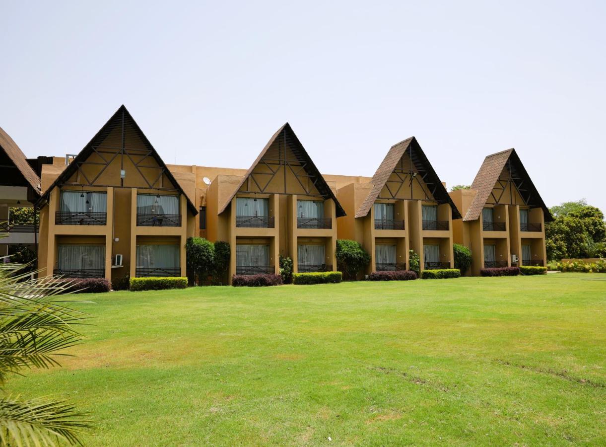Jagira Ananta Elite , Sasan Gir Otel Chitrod Dış mekan fotoğraf