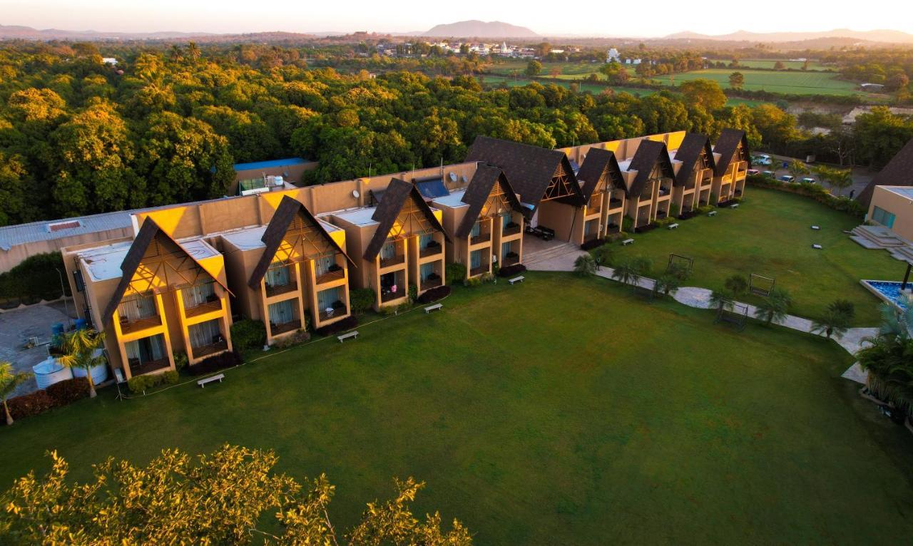 Jagira Ananta Elite , Sasan Gir Otel Chitrod Dış mekan fotoğraf